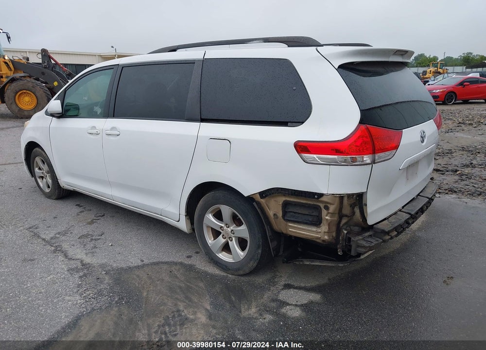 2011 TOYOTA SIENNA LE V6 VIN: 5TDKK3DC4BS163324
