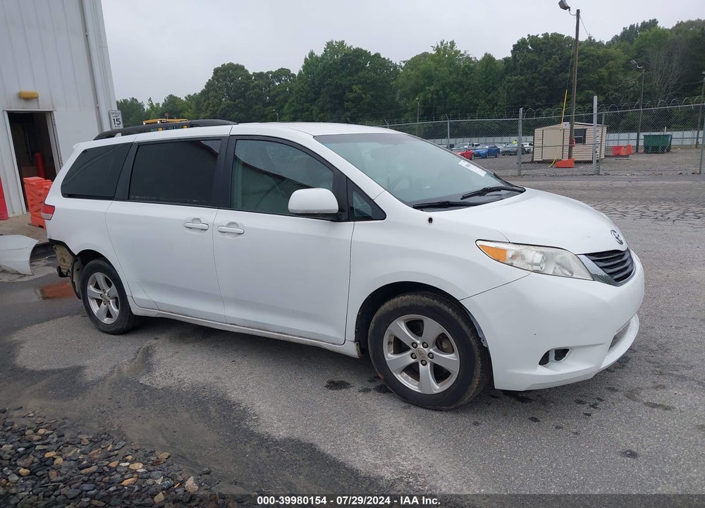 2011 TOYOTA SIENNA LE V6 VIN: 5TDKK3DC4BS163324