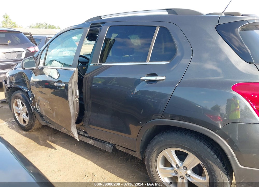 2018 CHEVROLET TRAX LT VIN: KL7CJLSB2JB677712