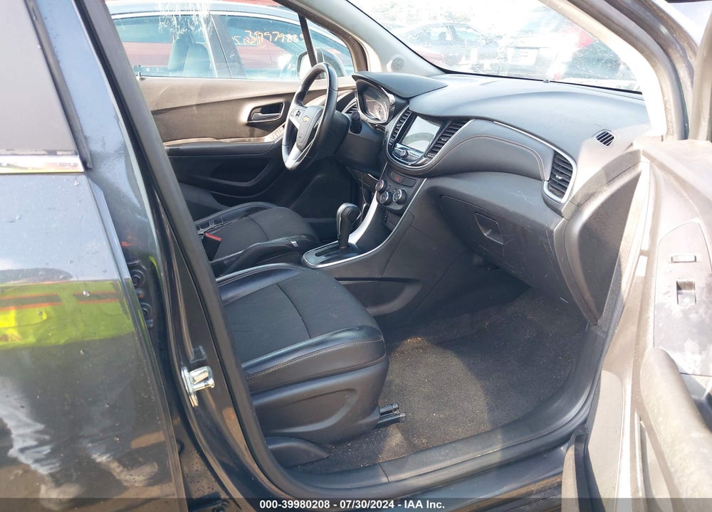 2018 CHEVROLET TRAX LT VIN: KL7CJLSB2JB677712