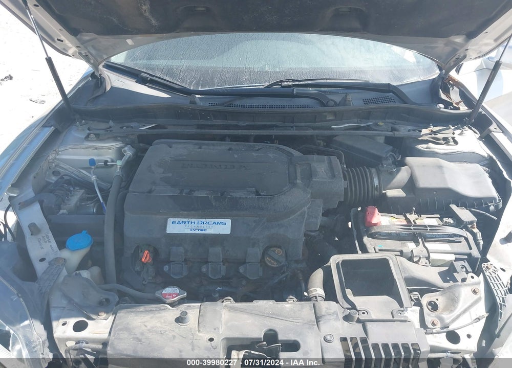 2013 HONDA ACCORD EX-L V-6 VIN: 1HGCT2B83DA008212
