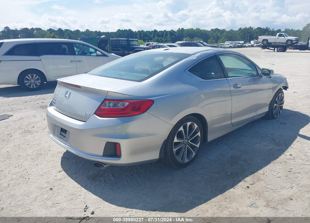 2013 HONDA ACCORD EX-L V-6 VIN: 1HGCT2B83DA008212