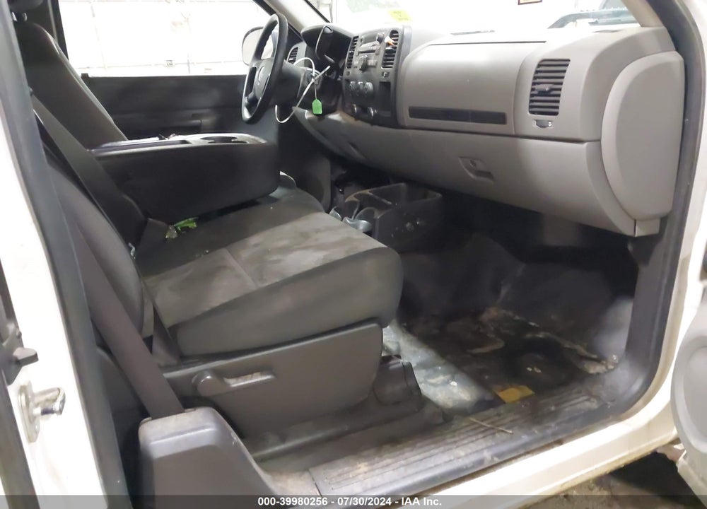 2008 GMC SIERRA 1500 WORK TRUCK VIN: 1GTEC19X68Z258646