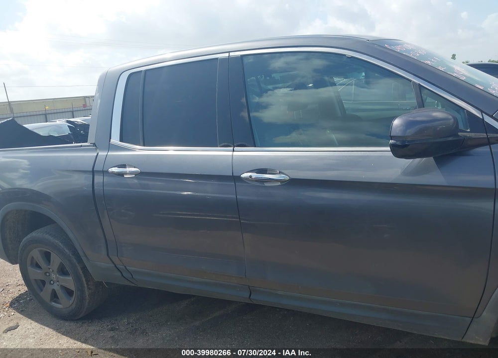 2020 HONDA RIDGELINE RTL-E VIN: 5FPYK3F70LB010818