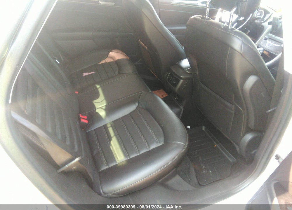 2015 FORD FUSION SE VIN: 3FA6P0HD7FR103606