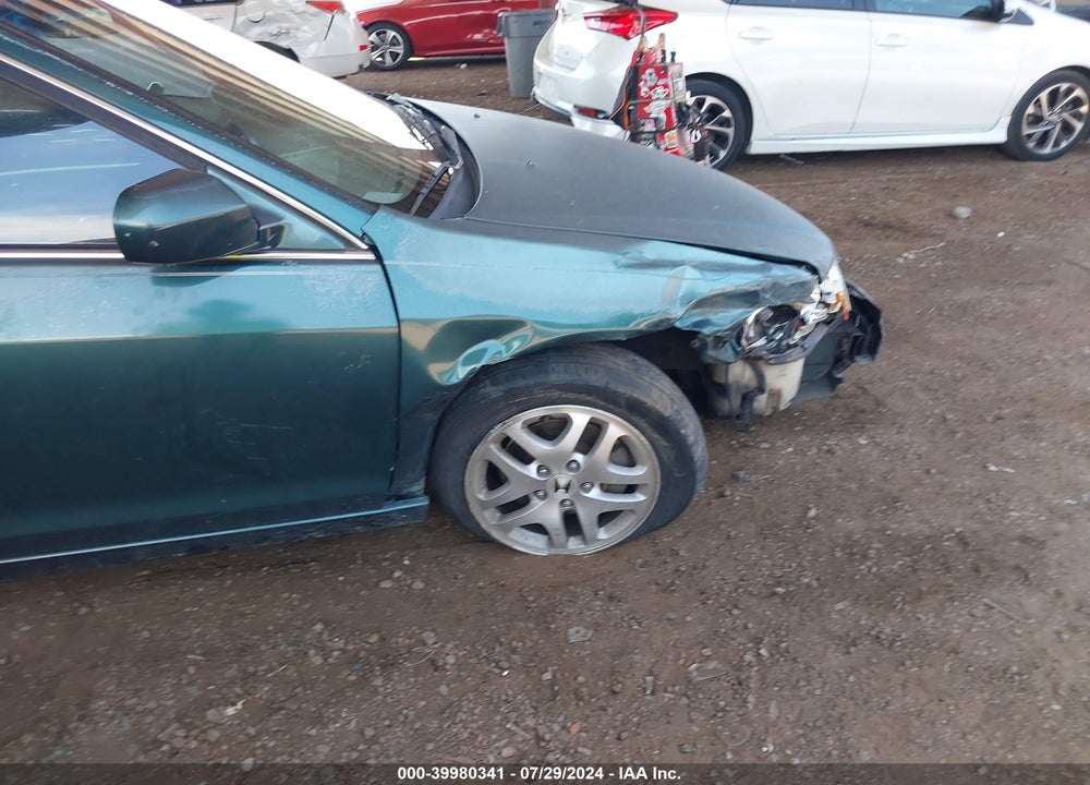 2002 HONDA ACCORD 3.0 EX VIN: 1HGCG225X2A024107