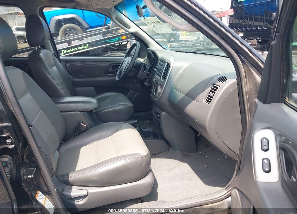2003 FORD ESCAPE XLT VIN: 1FMCU03133KC76294