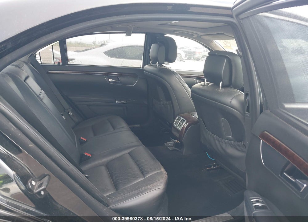 2013 MERCEDES-BENZ S 550 VIN: WDDNG7DB3DA526585