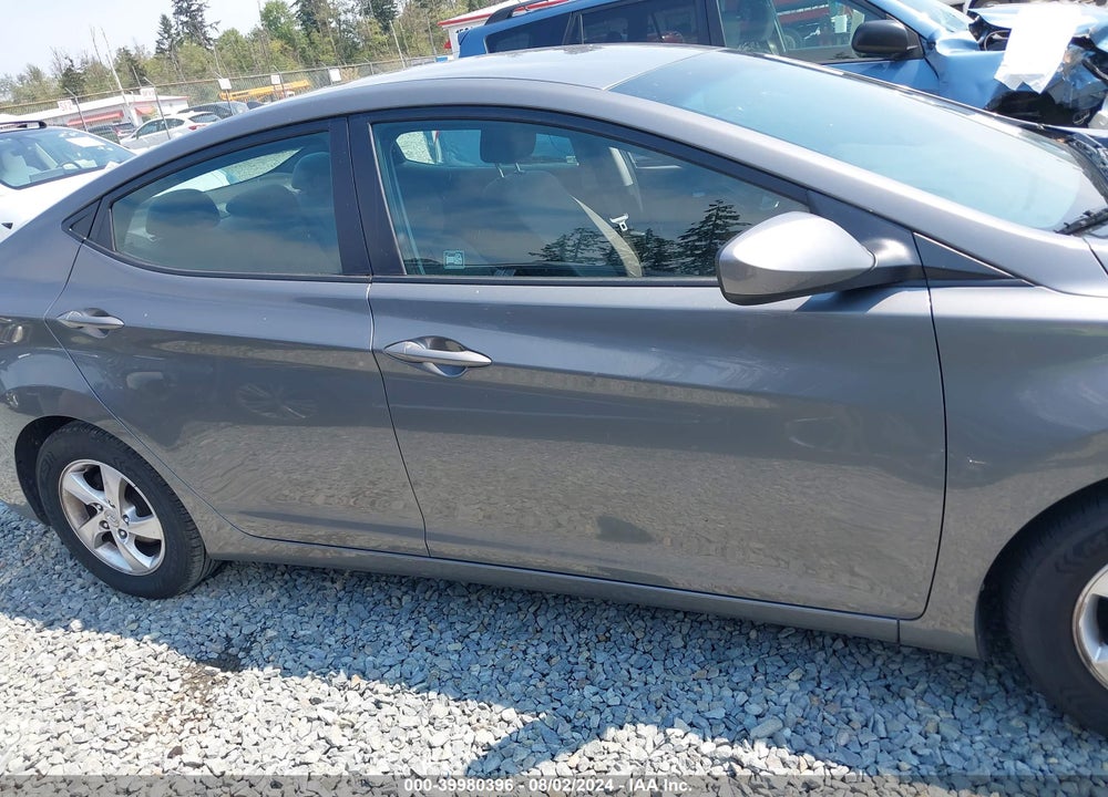 2014 HYUNDAI ELANTRA SE VIN: 5NPDH4AE6EH505806