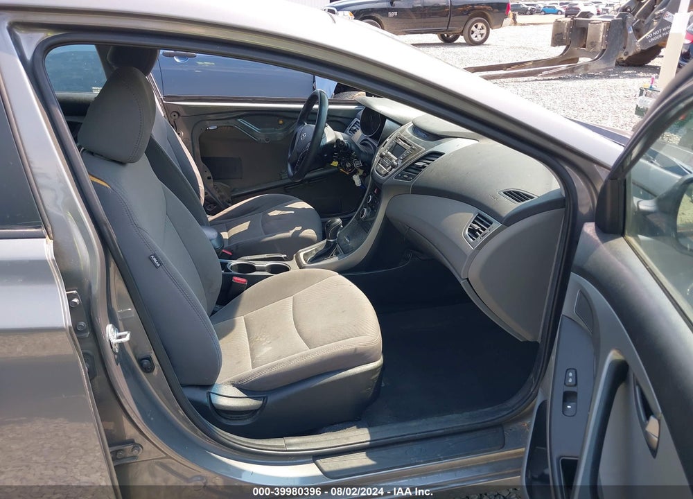 2014 HYUNDAI ELANTRA SE VIN: 5NPDH4AE6EH505806
