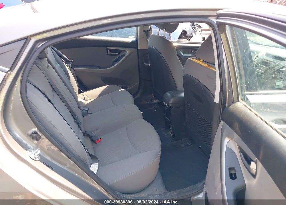 2014 HYUNDAI ELANTRA SE VIN: 5NPDH4AE6EH505806