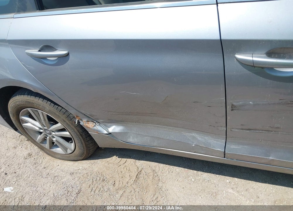 2017 HYUNDAI SONATA VIN: 5NPE24AF6HH581089