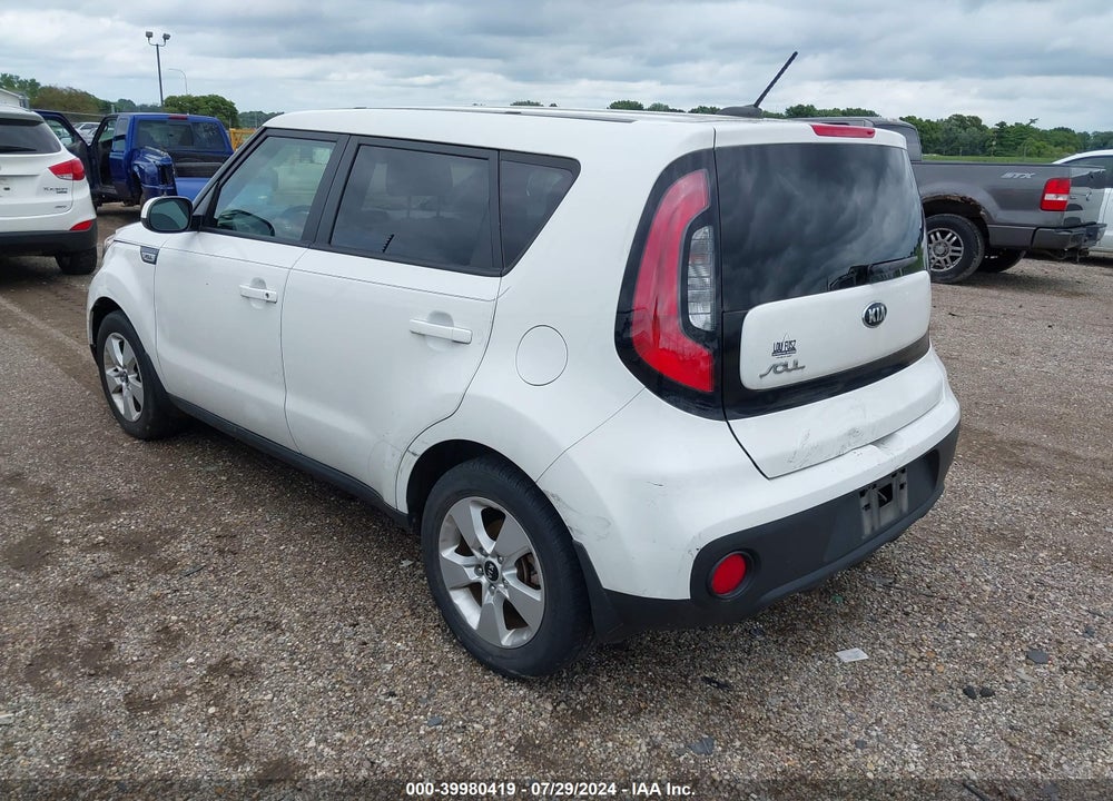 2017 KIA SOUL VIN: KNDJN2A27H7422772