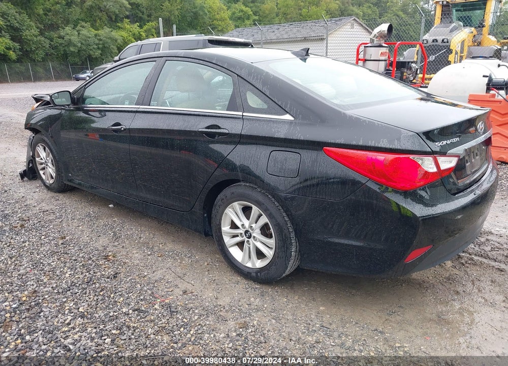 2014 HYUNDAI SONATA GLS VIN: 5NPEB4AC4EH889184