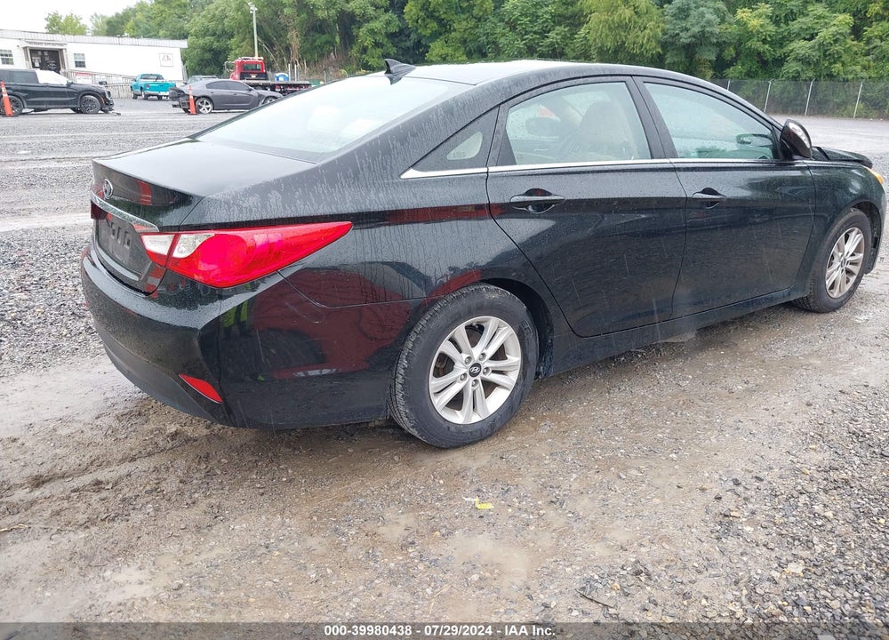 2014 HYUNDAI SONATA GLS VIN: 5NPEB4AC4EH889184