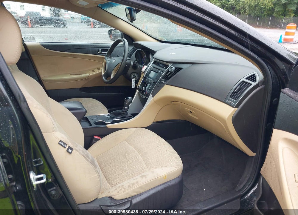 2014 HYUNDAI SONATA GLS VIN: 5NPEB4AC4EH889184