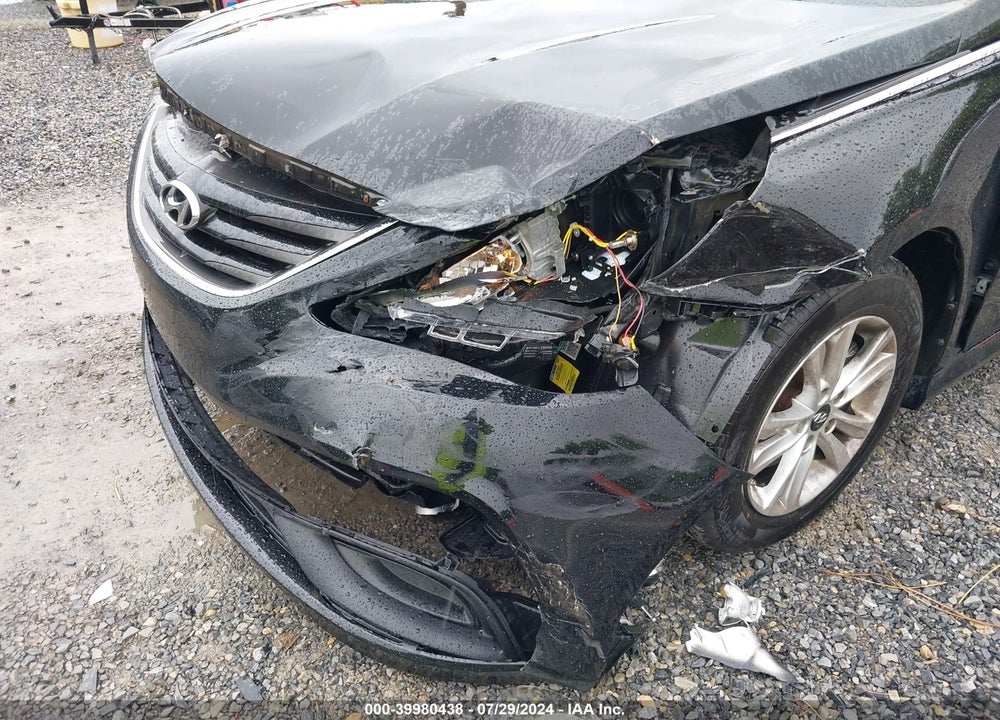 2014 HYUNDAI SONATA GLS VIN: 5NPEB4AC4EH889184