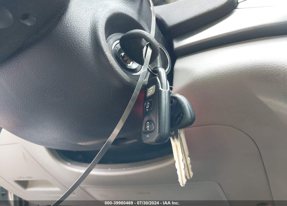 2017 HYUNDAI ELANTRA VIN: 5NPD74LF1HH193472