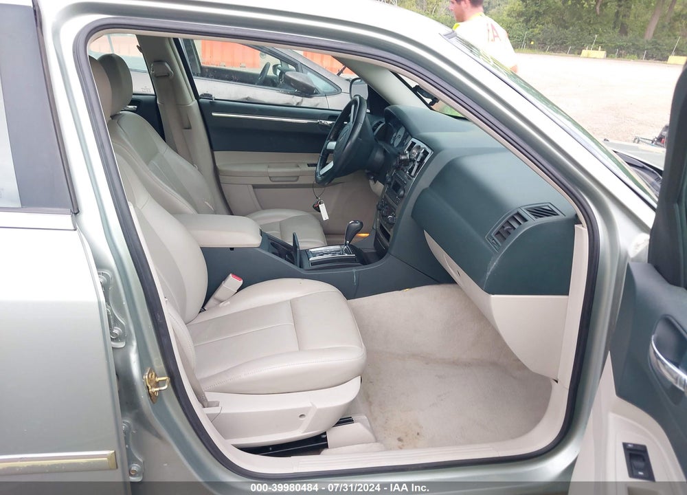 2006 CHRYSLER 300 TOURING VIN: 2C3KA53G16H140580