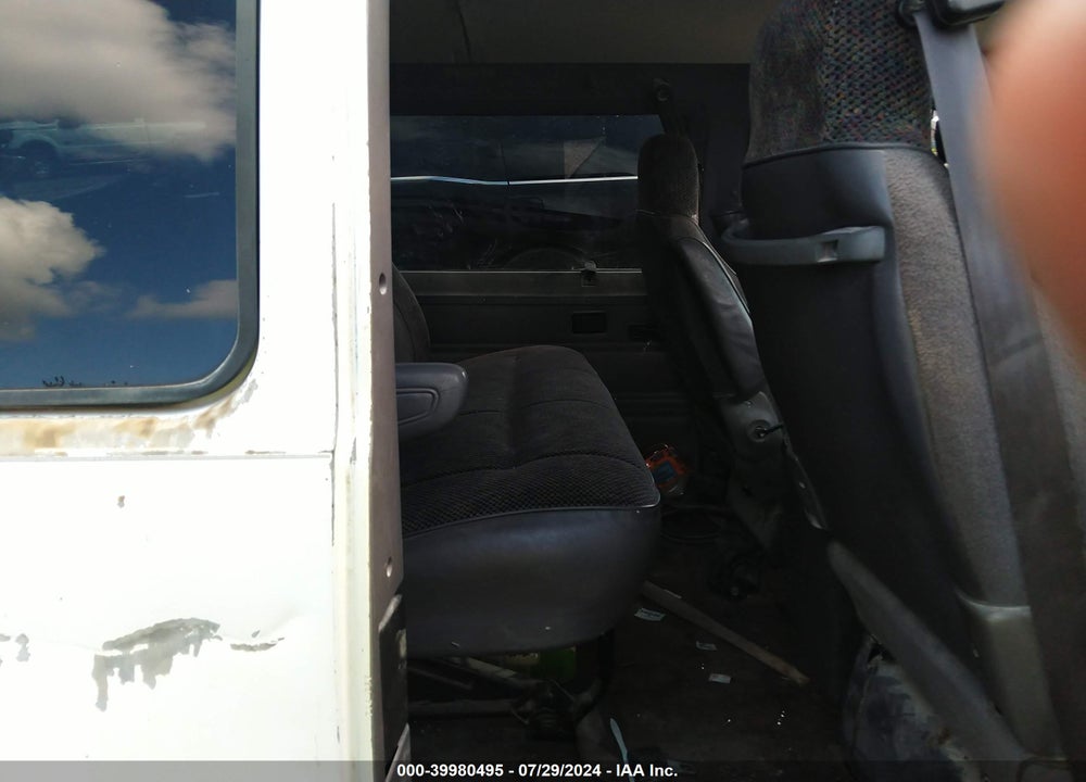 2000 DODGE RAM WAGON 3500 VIN: 2B5WB35Z3YK166058