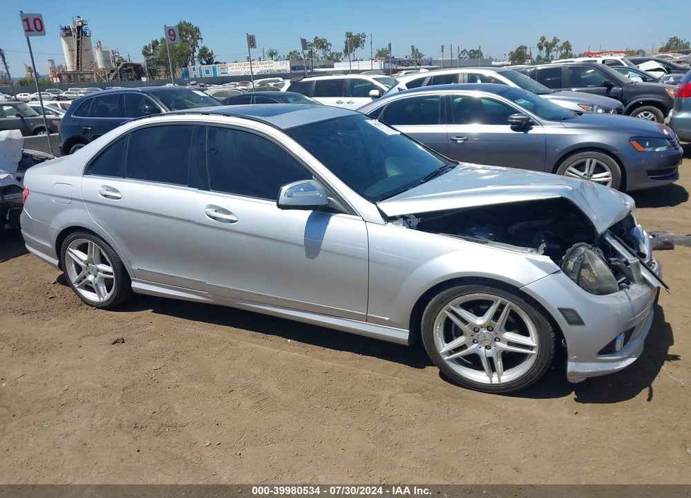 2009 MERCEDES-BENZ C 300 LUXURY/SPORT VIN: WDDGF54X89F270580