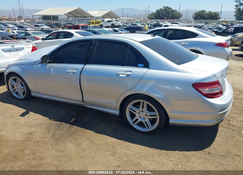 2009 MERCEDES-BENZ C 300 LUXURY/SPORT VIN: WDDGF54X89F270580
