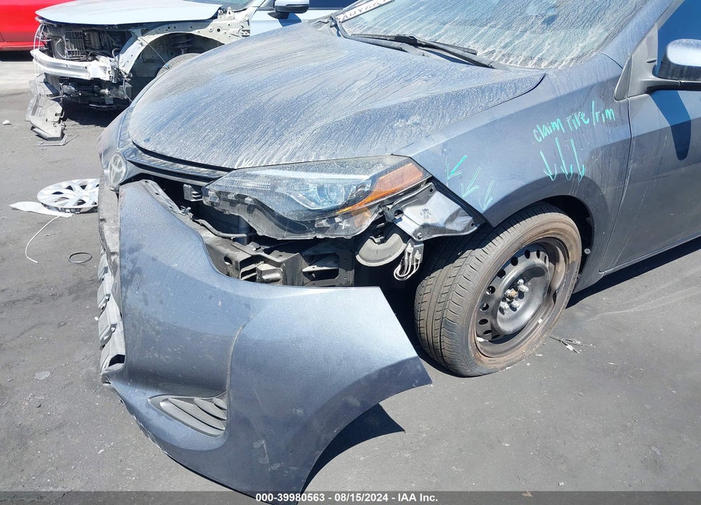2019 TOYOTA COROLLA LE VIN: 2T1BURHE8KC235384