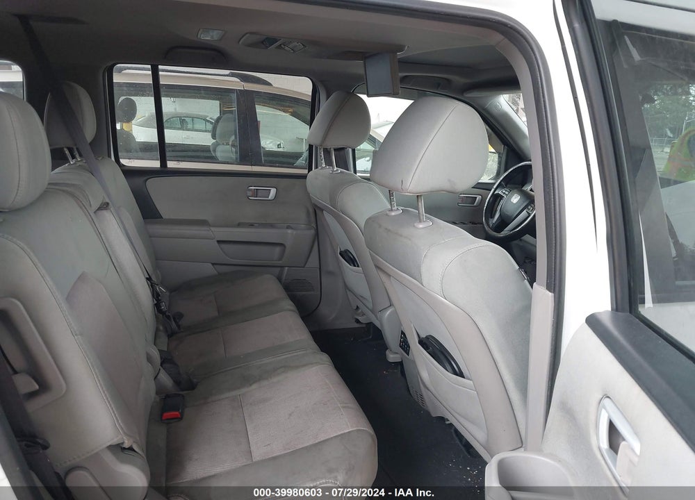 2015 HONDA PILOT SE VIN: 5FNYF3H39FB012272