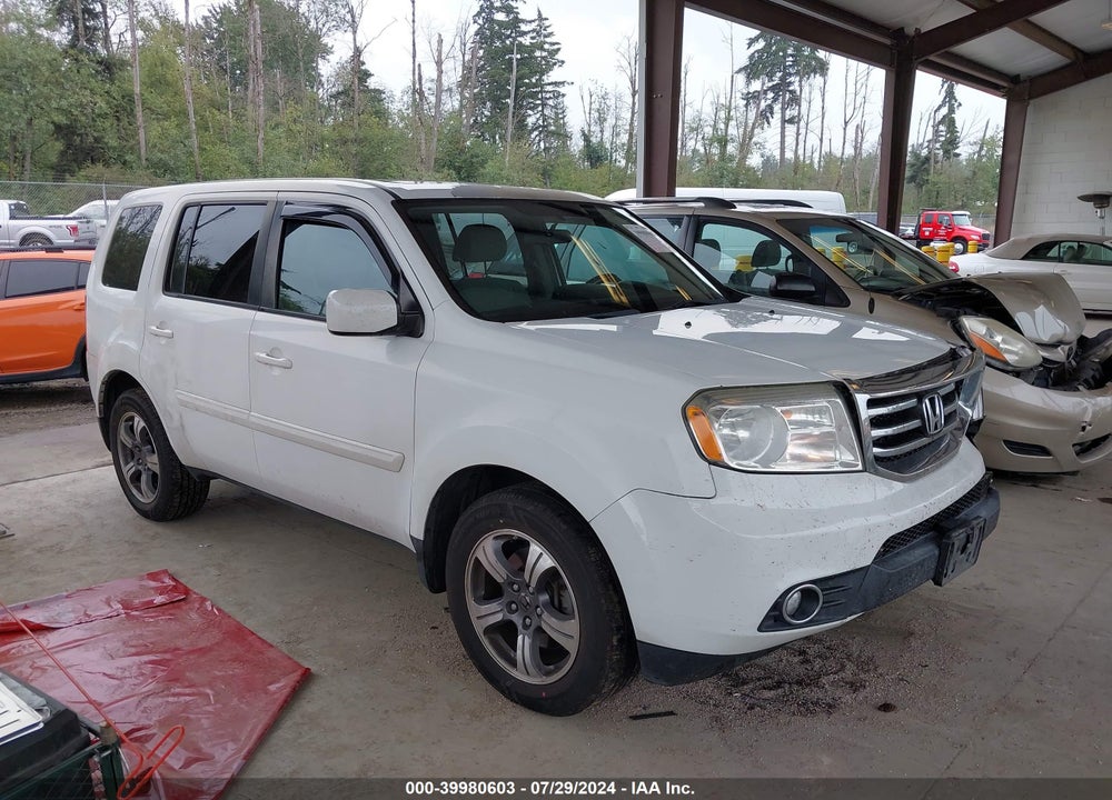 2015 HONDA PILOT SE VIN: 5FNYF3H39FB012272