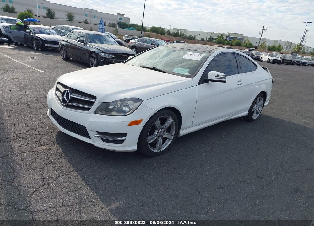2014 MERCEDES-BENZ C 250 VIN: WDDGJ4HB2EG189411