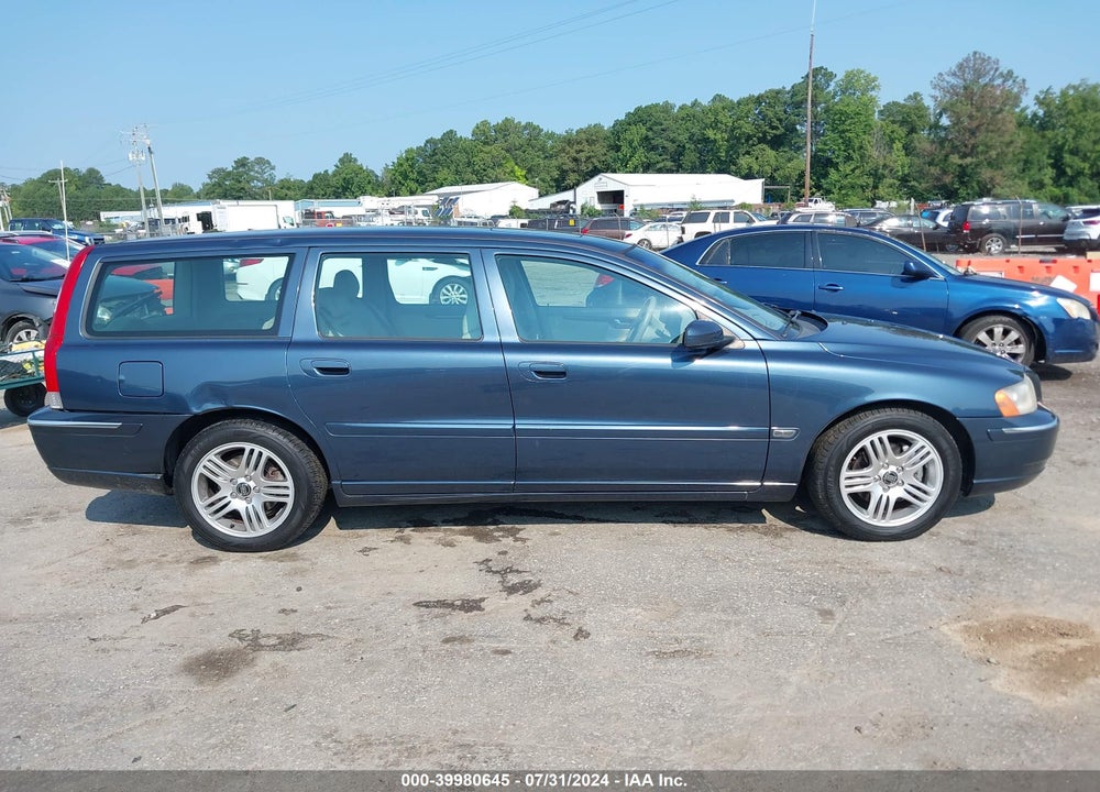 2006 VOLVO V70 2.5T VIN: YV1SW592262573210