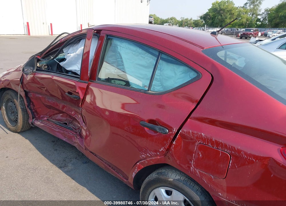 2016 NISSAN VERSA 1.6 S+ VIN: 3N1CN7AP0GL881575