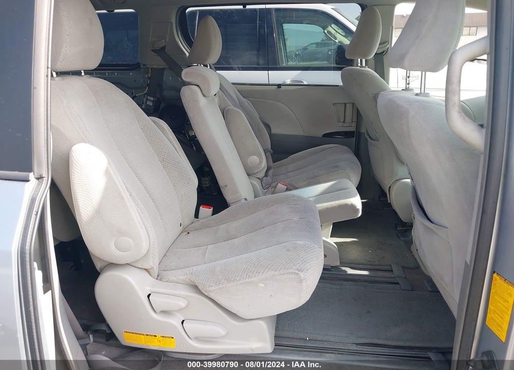 2011 TOYOTA SIENNA LE V6 VIN: 5TDKK3DC7BS109130