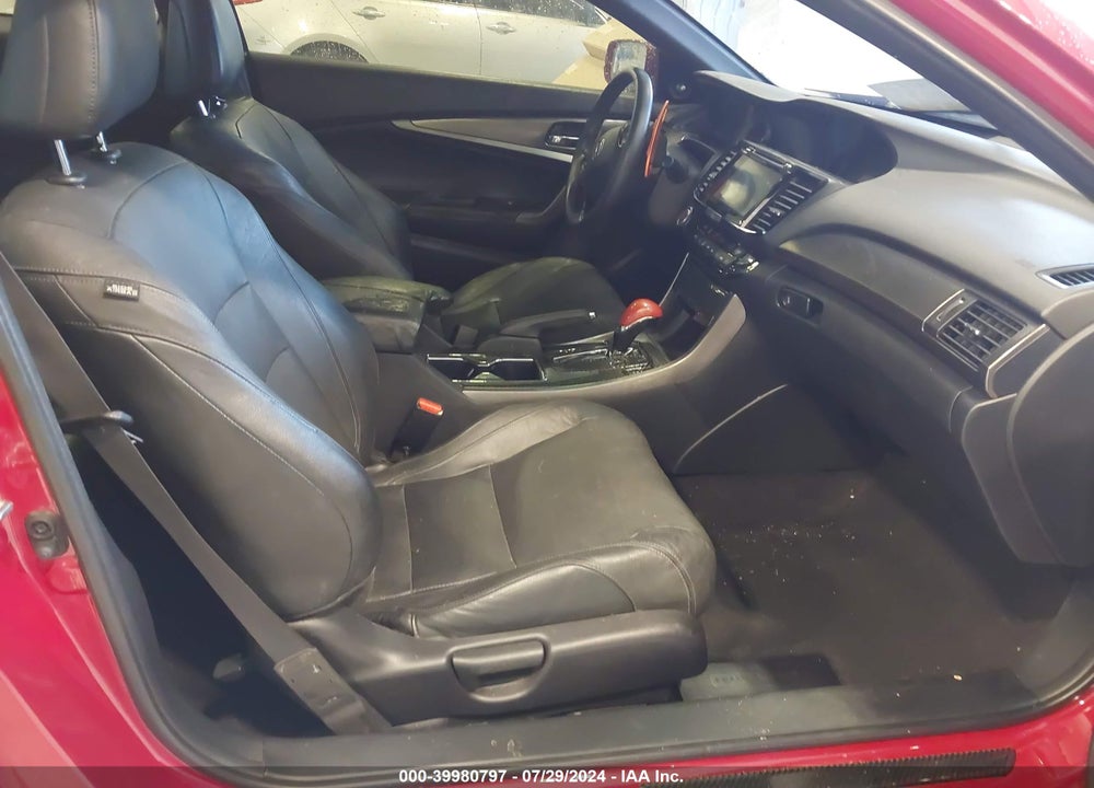 2016 HONDA ACCORD EX-L V-6 VIN: 1HGCT2B82GA006195