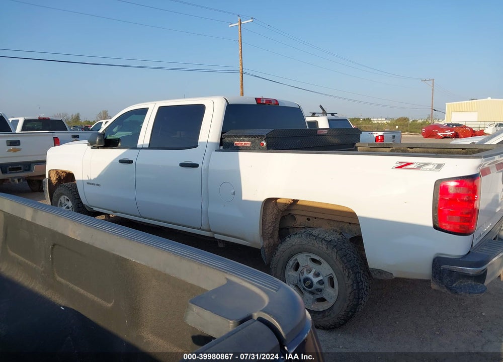 2015 CHEVROLET SILVERADO 2500HD LT VIN: 1GC1KVEB8FF156945