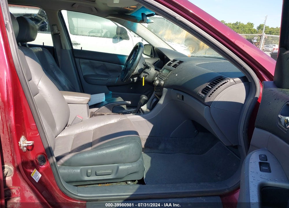 2003 HONDA ACCORD 3.0 EX VIN: 1HGCM66593A033828