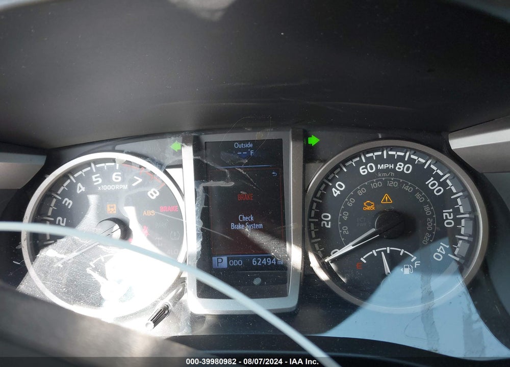 2019 TOYOTA TACOMA SR5 V6 VIN: 3TMAZ5CN2KM108621