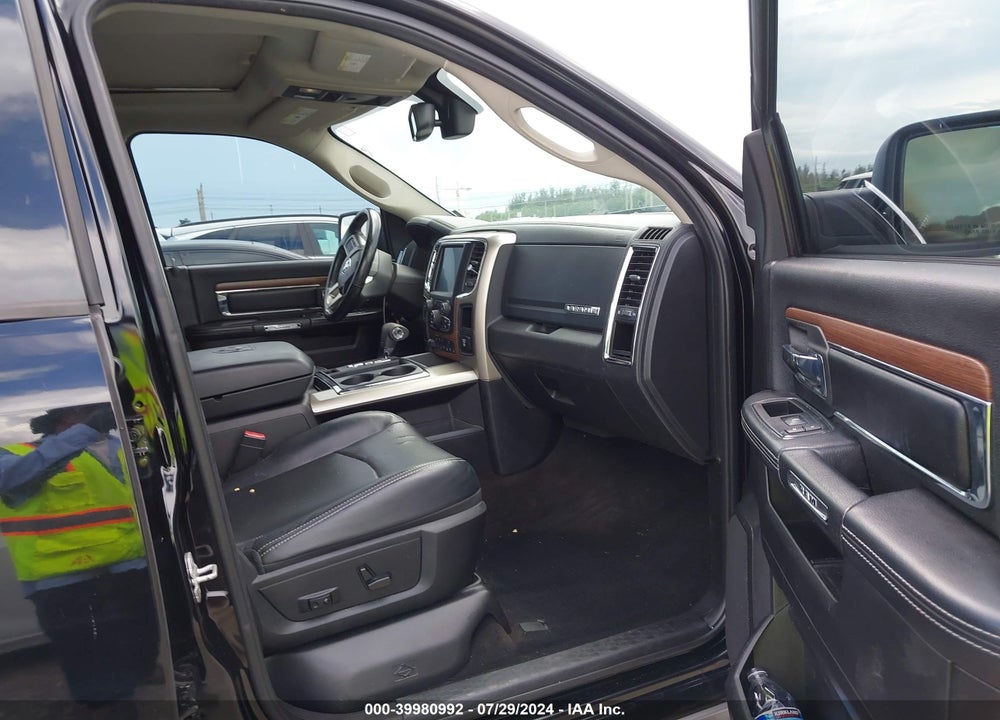 2013 RAM 1500 LAIE VIN: 1C6RR6NT5DS604261