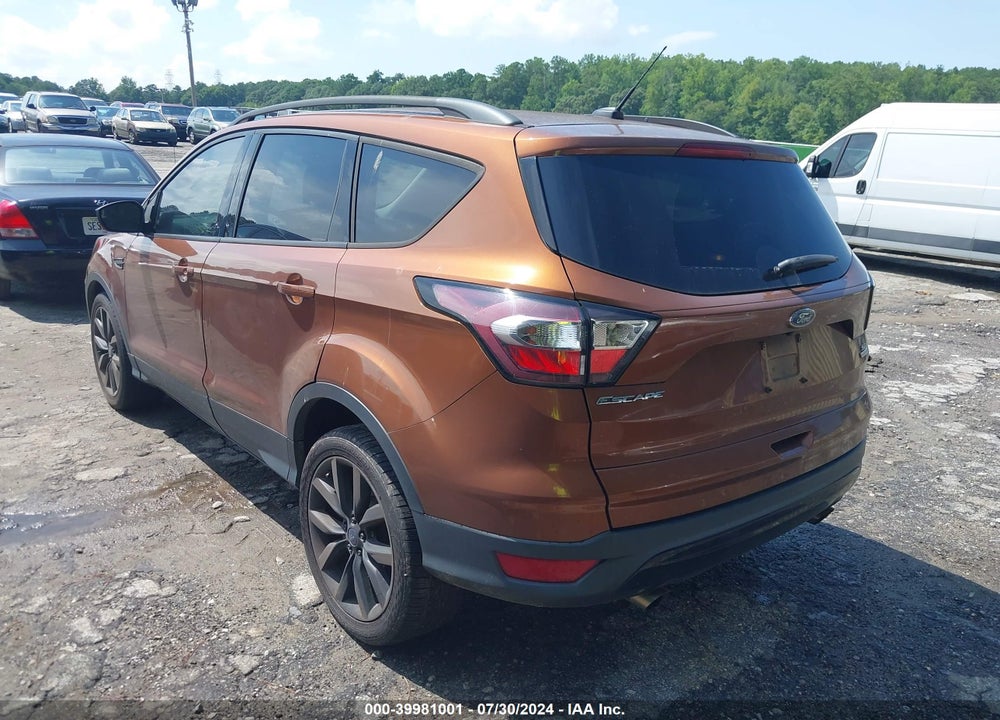 2017 FORD ESCAPE SE VIN: 1FMCU0G93HUD49241