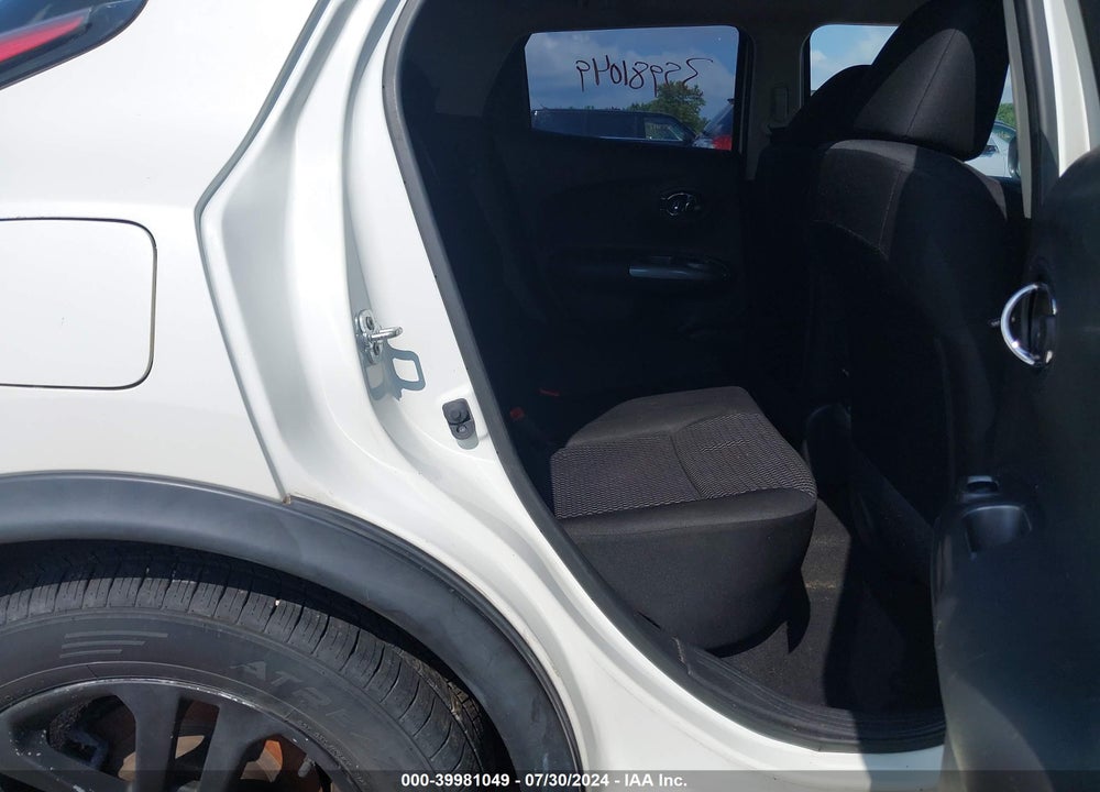 2015 NISSAN JUKE S VIN: JN8AF5MV9FT565218