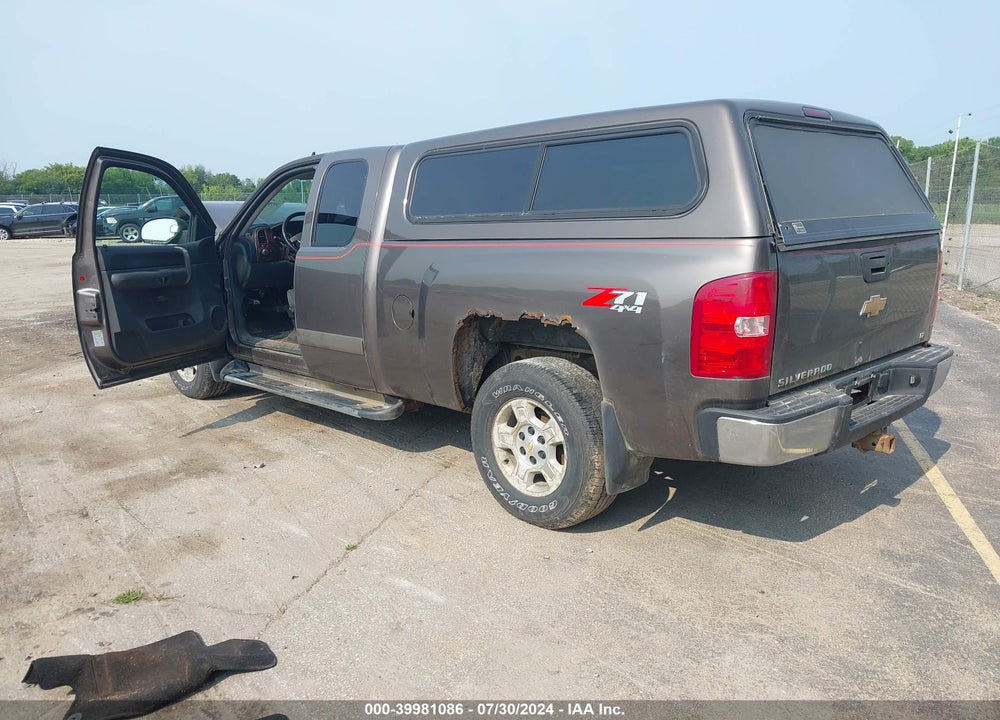 2007 CHEVROLET SILVERADO 1500 LT1 VIN: 2GCEK19J171579211