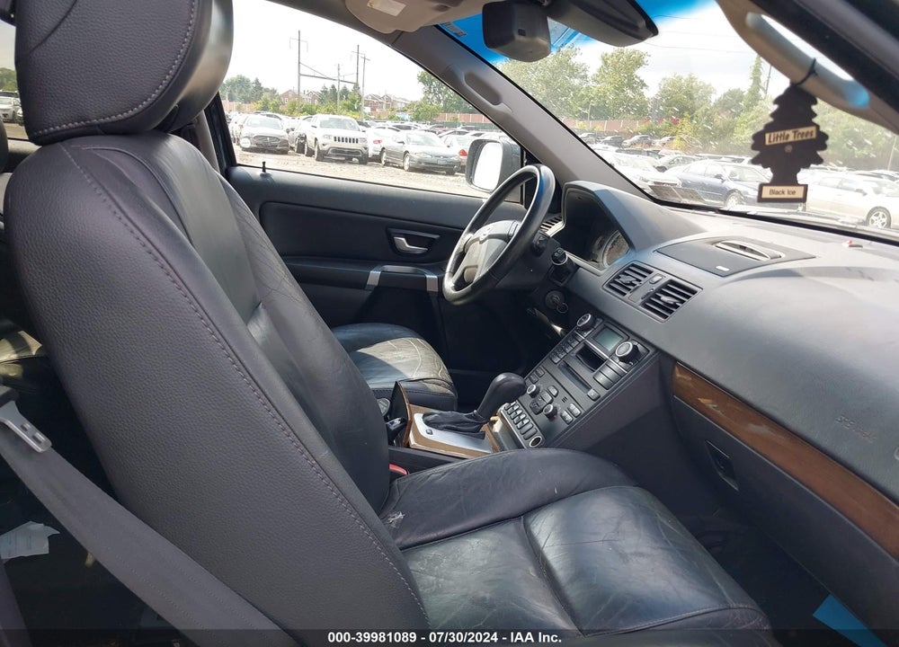 2011 VOLVO XC90 3.2 VIN: YV4952CZ3B1604814
