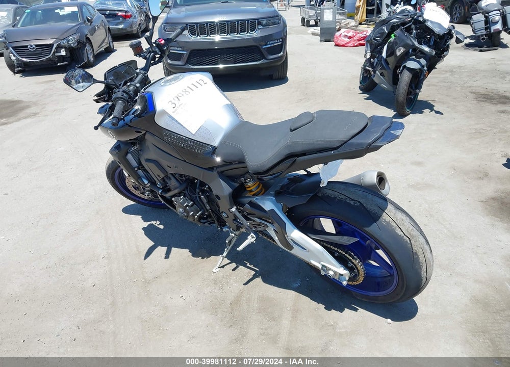 2022 YAMAHA MTN1000 DC VIN: JYARN81Y6NA000304
