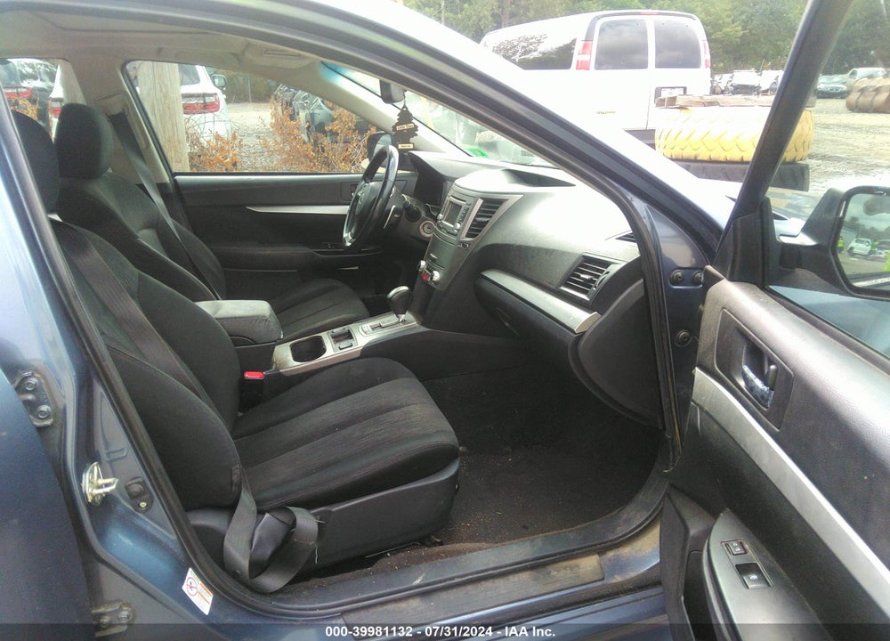 2014 SUBARU LEGACY 2.5I PREMIUM VIN: 4S3BMCD69E3010402
