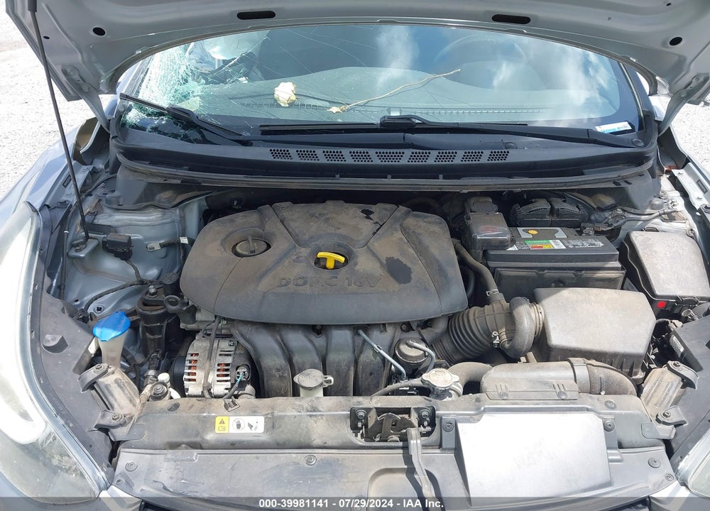 2016 HYUNDAI ELANTRA VIN: 5NPDH4AE2GH797442