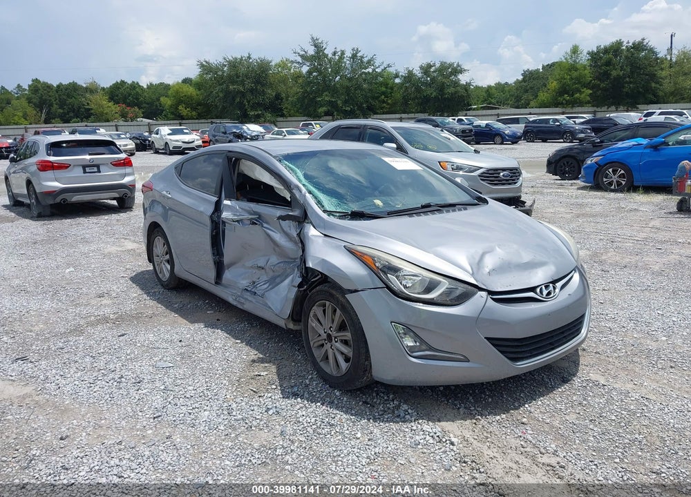 2016 HYUNDAI ELANTRA VIN: 5NPDH4AE2GH797442