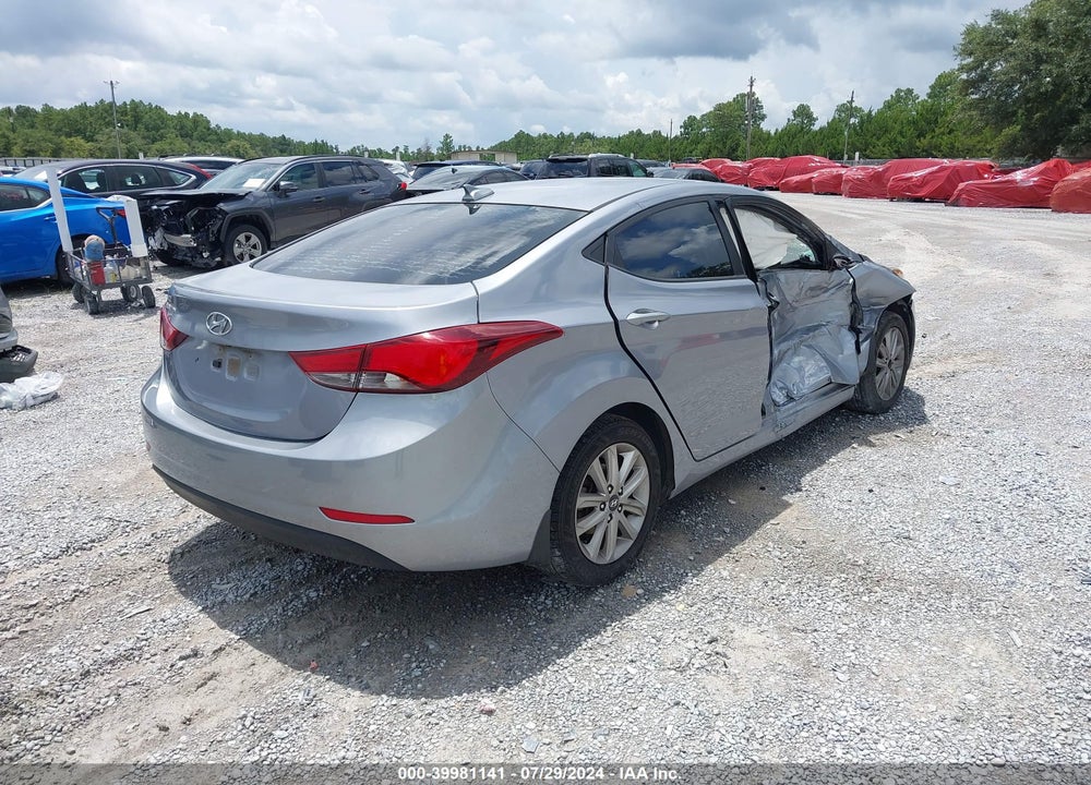 2016 HYUNDAI ELANTRA VIN: 5NPDH4AE2GH797442