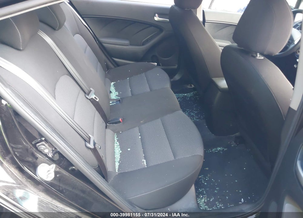 2018 KIA FORTE LX VIN: 3KPFK4A7XJE218320