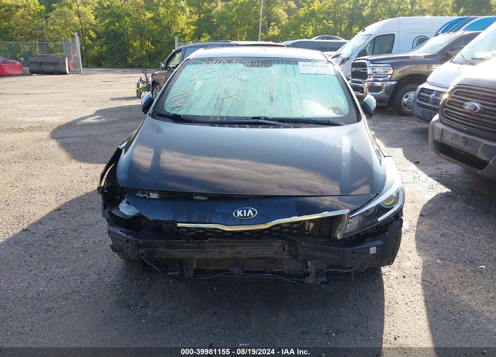 2018 KIA FORTE LX VIN: 3KPFK4A7XJE218320