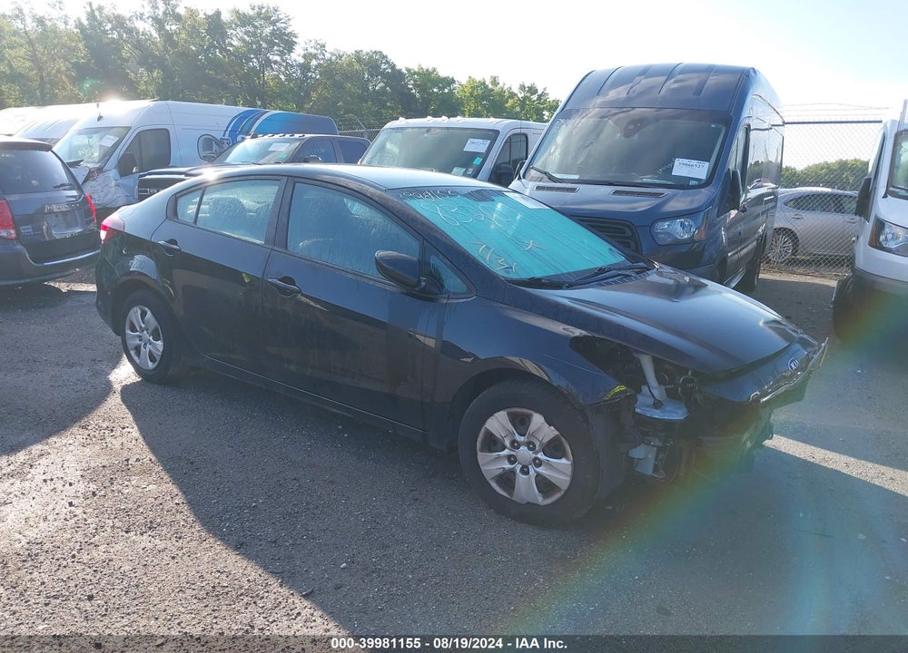 2018 KIA FORTE LX VIN: 3KPFK4A7XJE218320